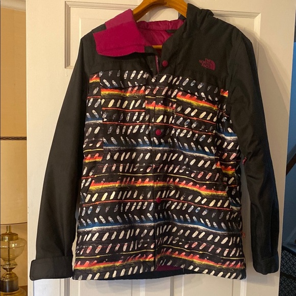 The North Face women’s size M snowboarding jacket. Excellent condition - Picture 1 of 5